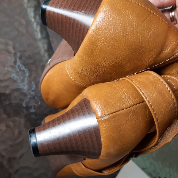 HOST PICK! NEW Boots ankle booties - heeled camel - Picture 16 of 16